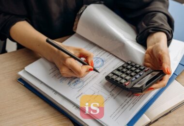 accountant desk documents