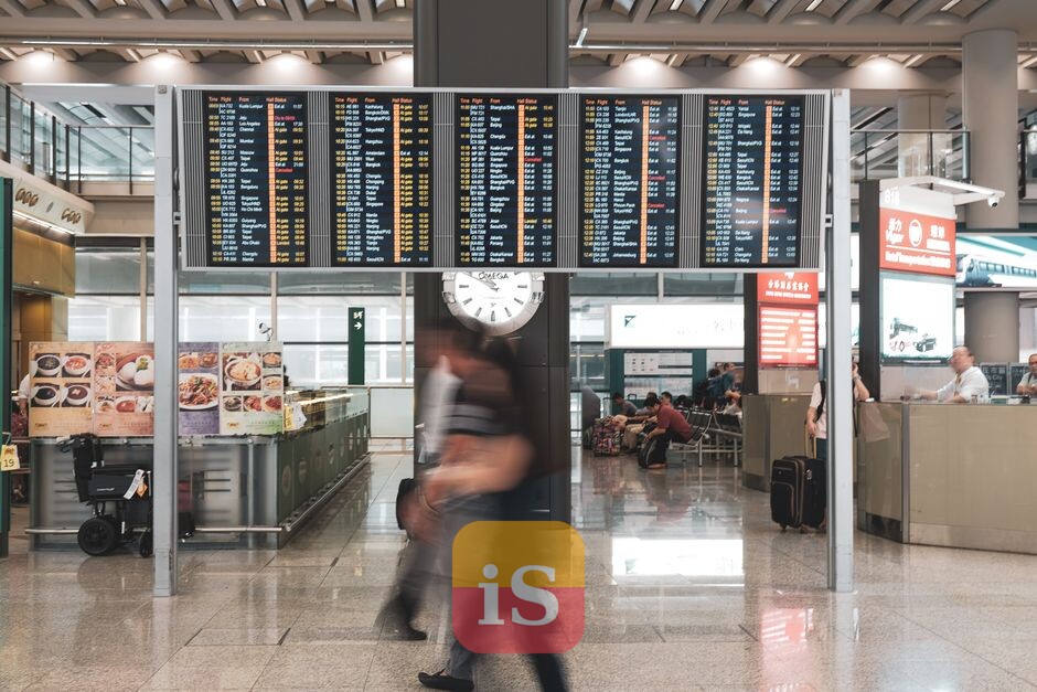 airport luggage departures