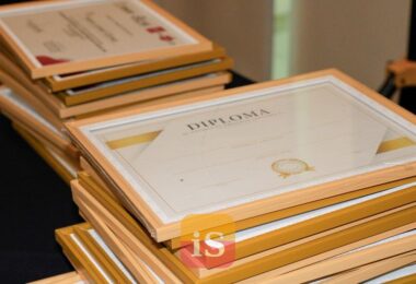 diploma certificate documents