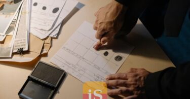 documento identità scrivania