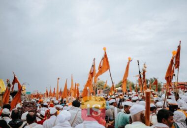 festival crowd celebration