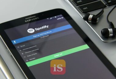 smartphone laptop login