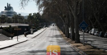 strada spagnola pomeriggio