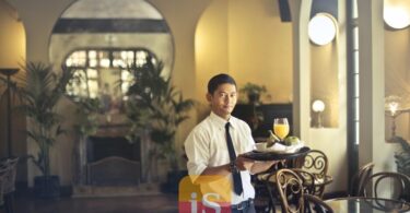 waiter restaurant