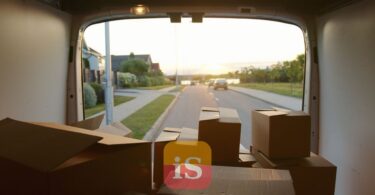 moving boxes van